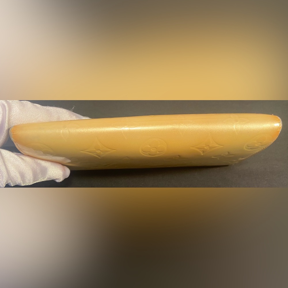 🔥SALE!! Louis Vuitton ~ Vernis ~ Sarah Long Wallet ~ Yellow 💛🟨💛 - Picture 2 of 14